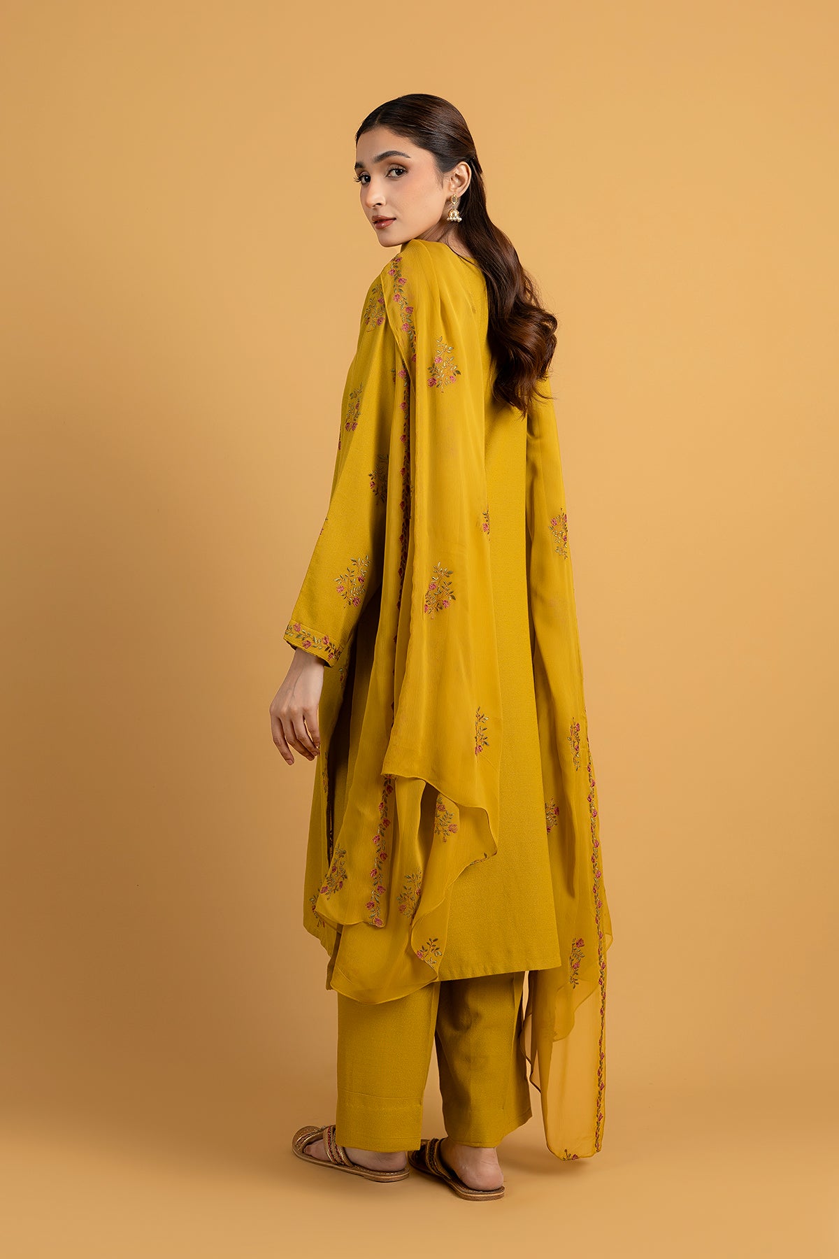 PRET EMBROIDERED KARANDI LAWN 3 PCS