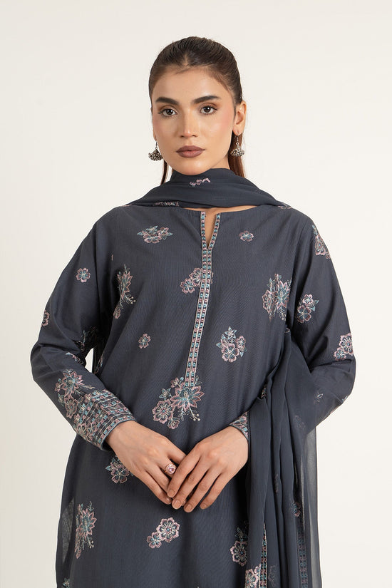 PRET EMBROIDERED SLUB KHADDAR 3 PCS