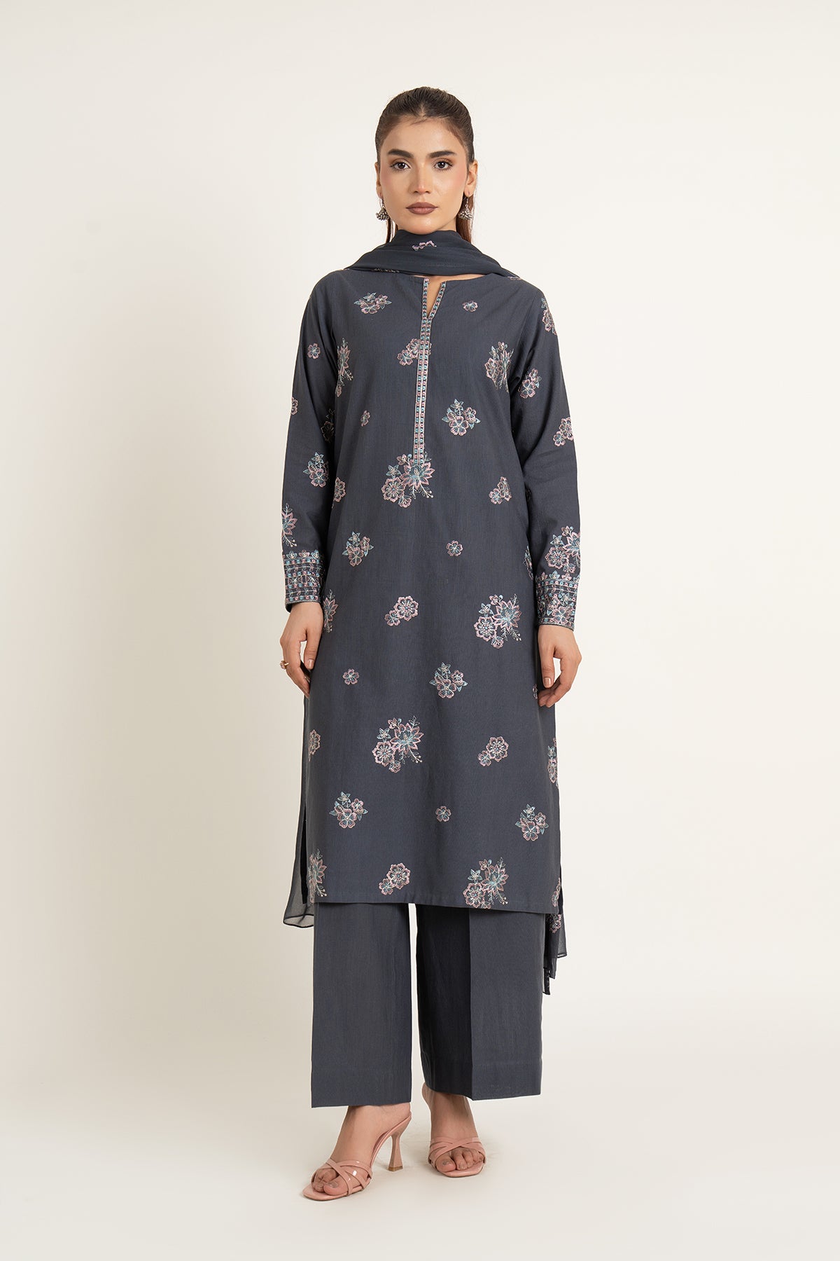 PRET EMBROIDERED SLUB KHADDAR 3 PCS