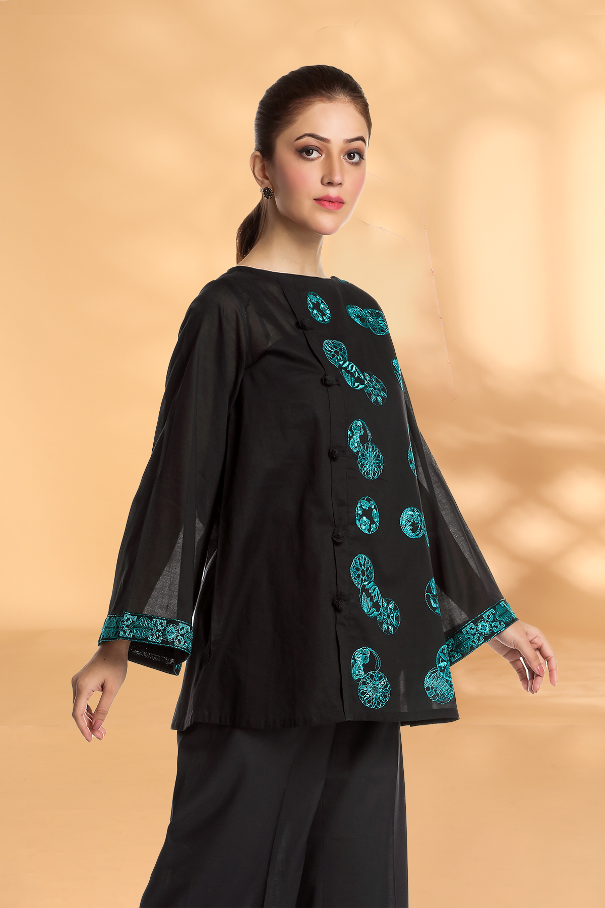 PRET EMBROIDERED  LAWN 1 PCS