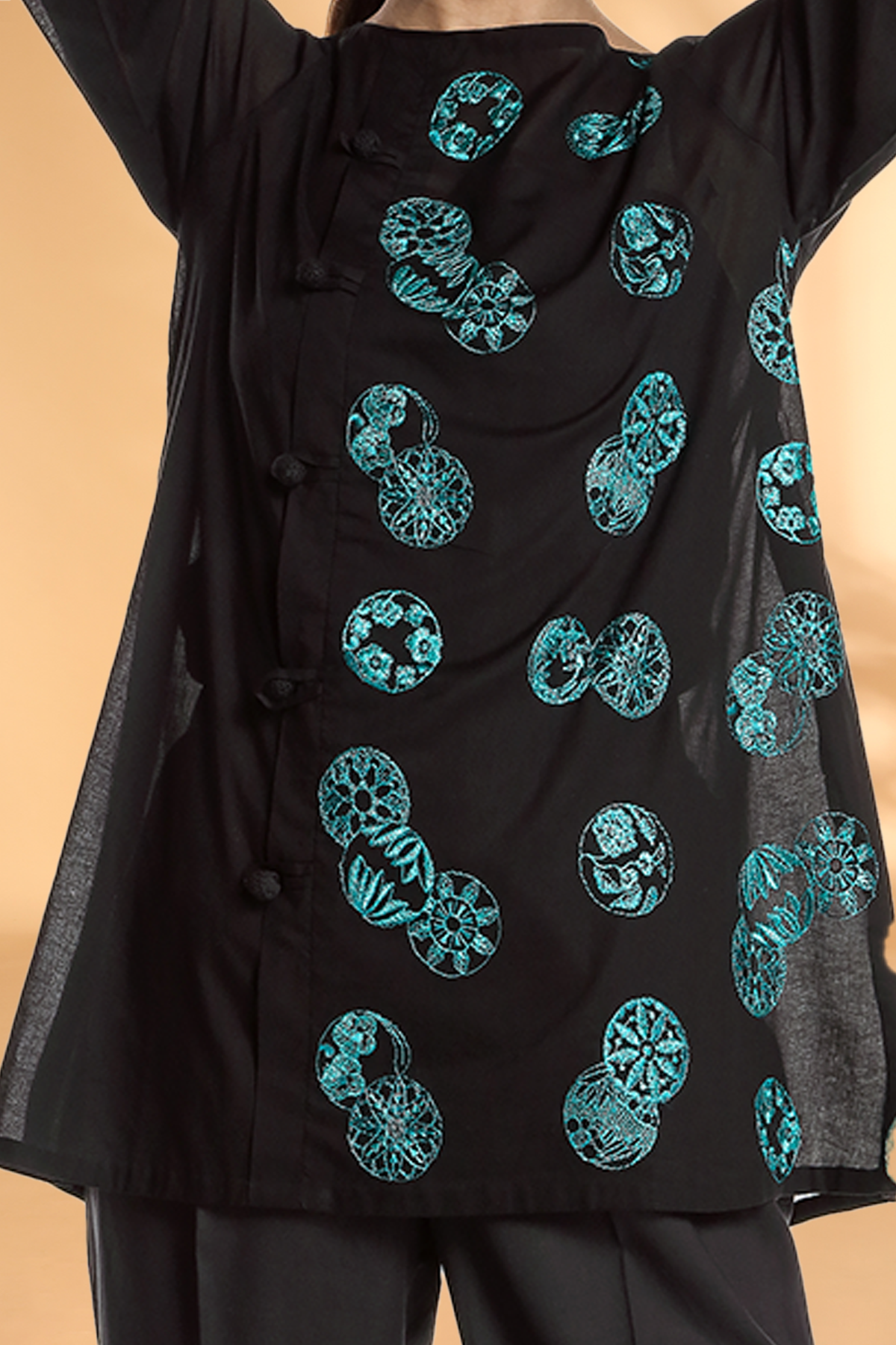 PRET EMBROIDERED  LAWN 1 PCS