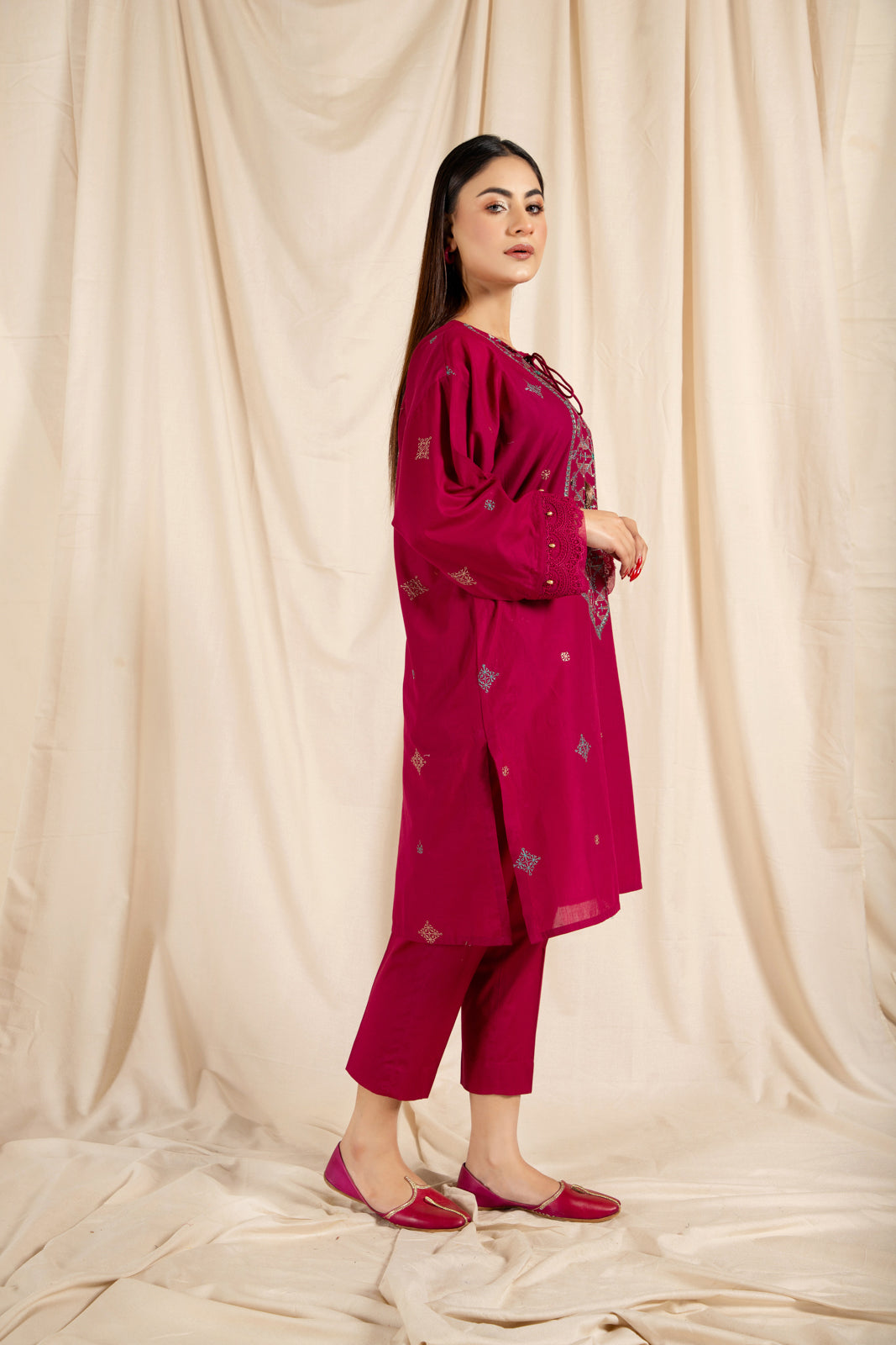 PRET EMBROIDERED LAWN 2 PCS