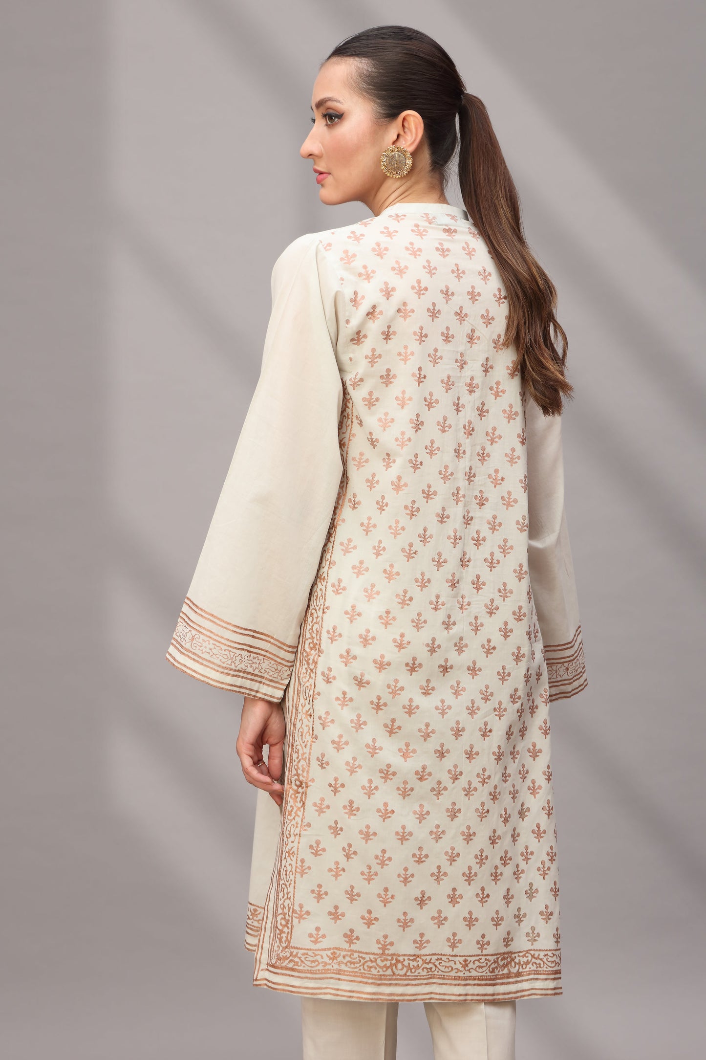 PRET  PRINTED LAWN 1 PCS