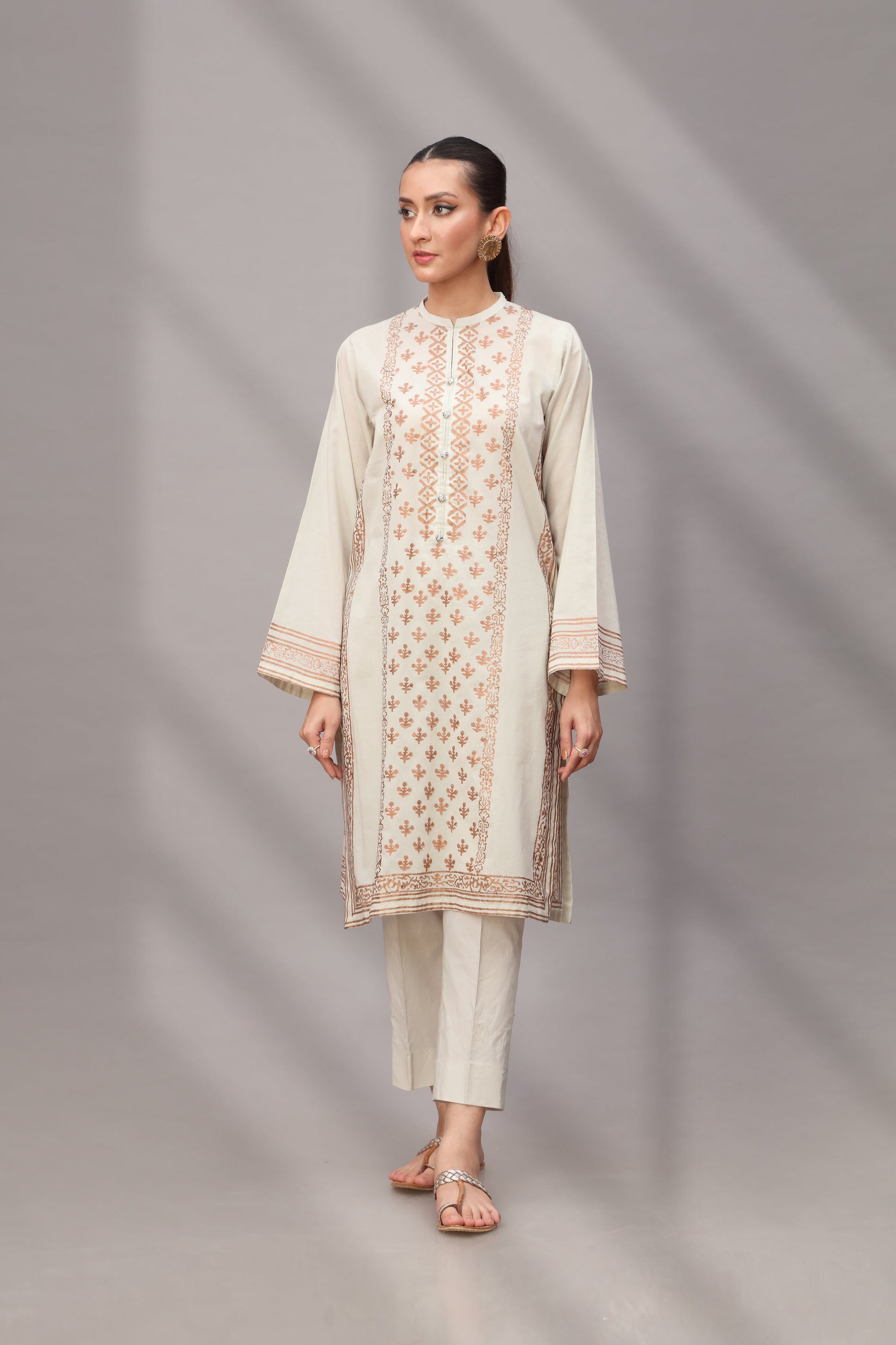 PRET  PRINTED LAWN 1 PCS