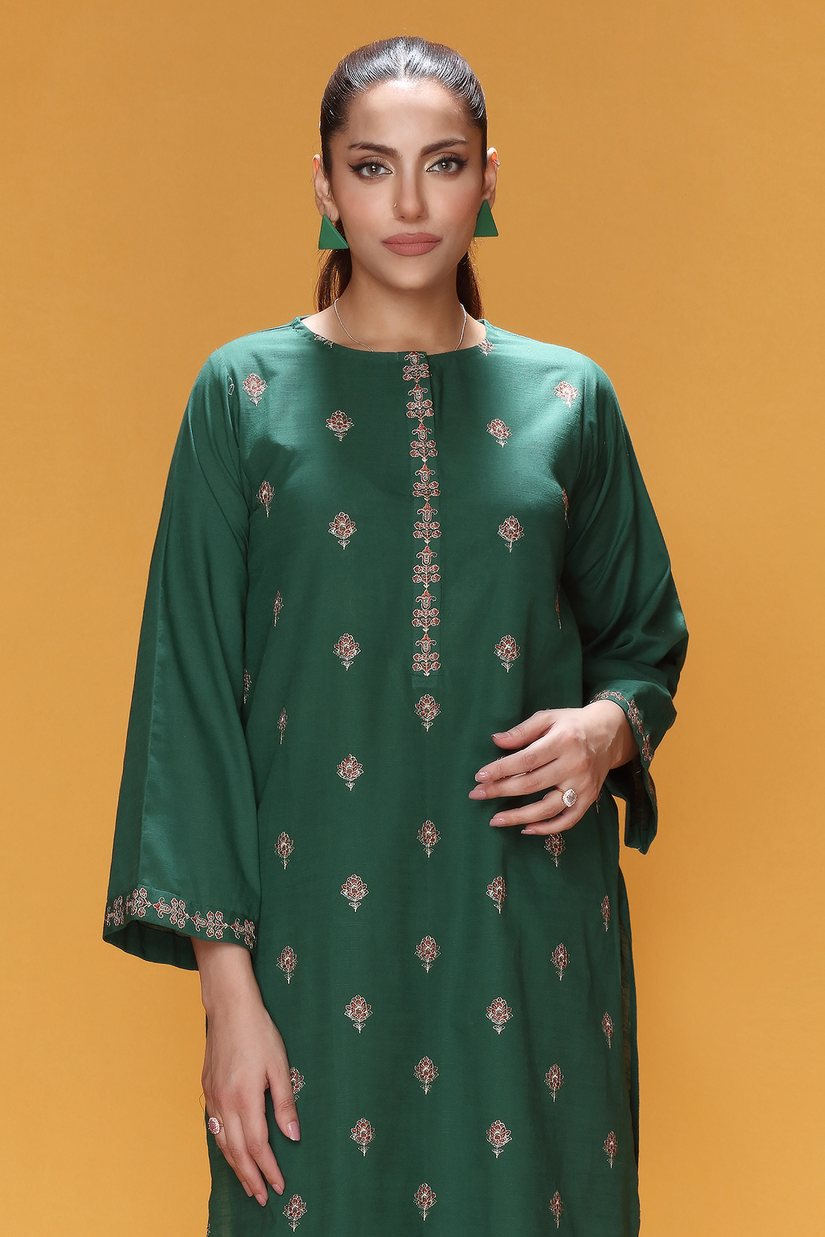 PRET EMBROIDERED  KHADDAR 2 PCS