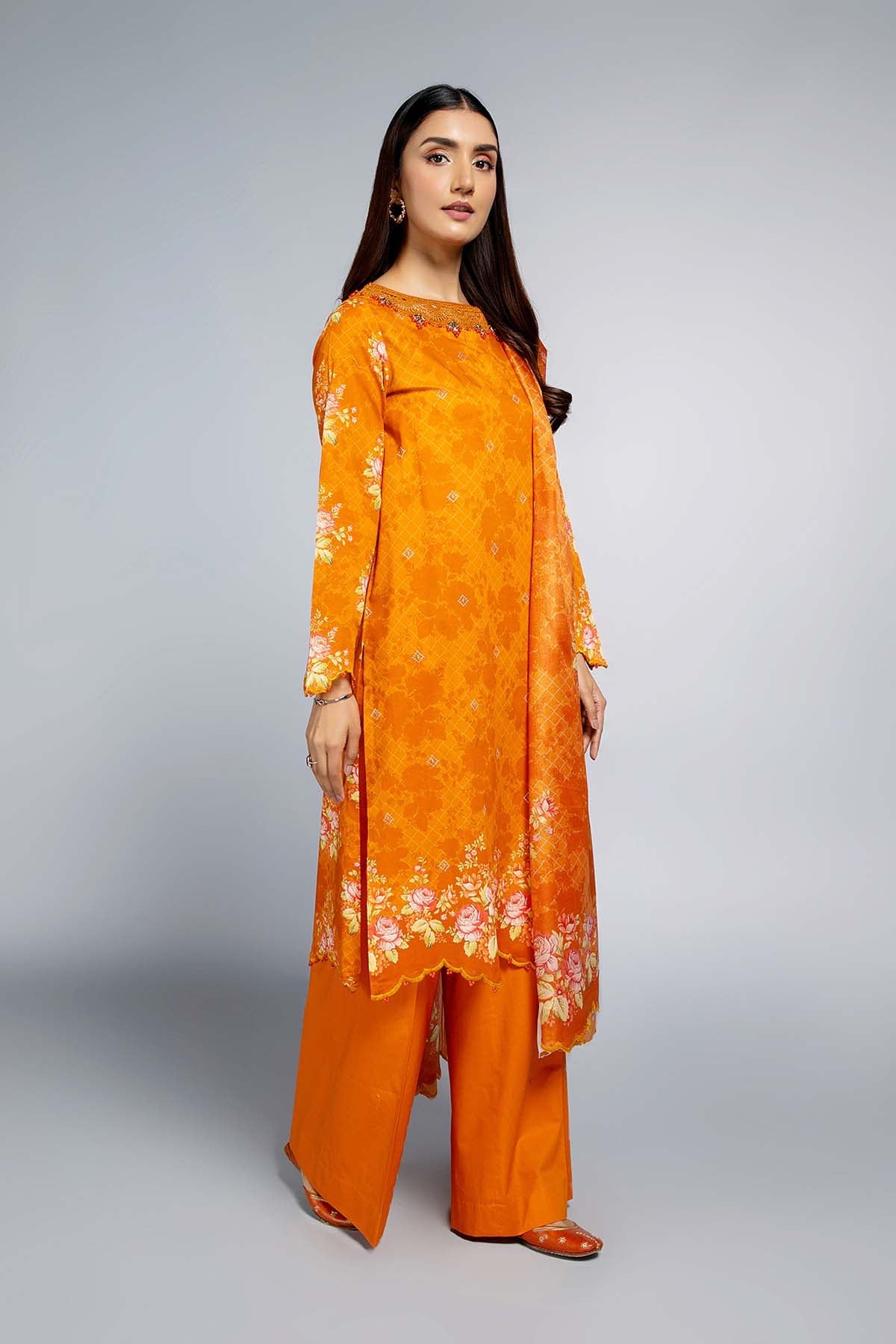 EMBROIDERED PRINTED LAWN 3 PCS (UNSTITCHED)