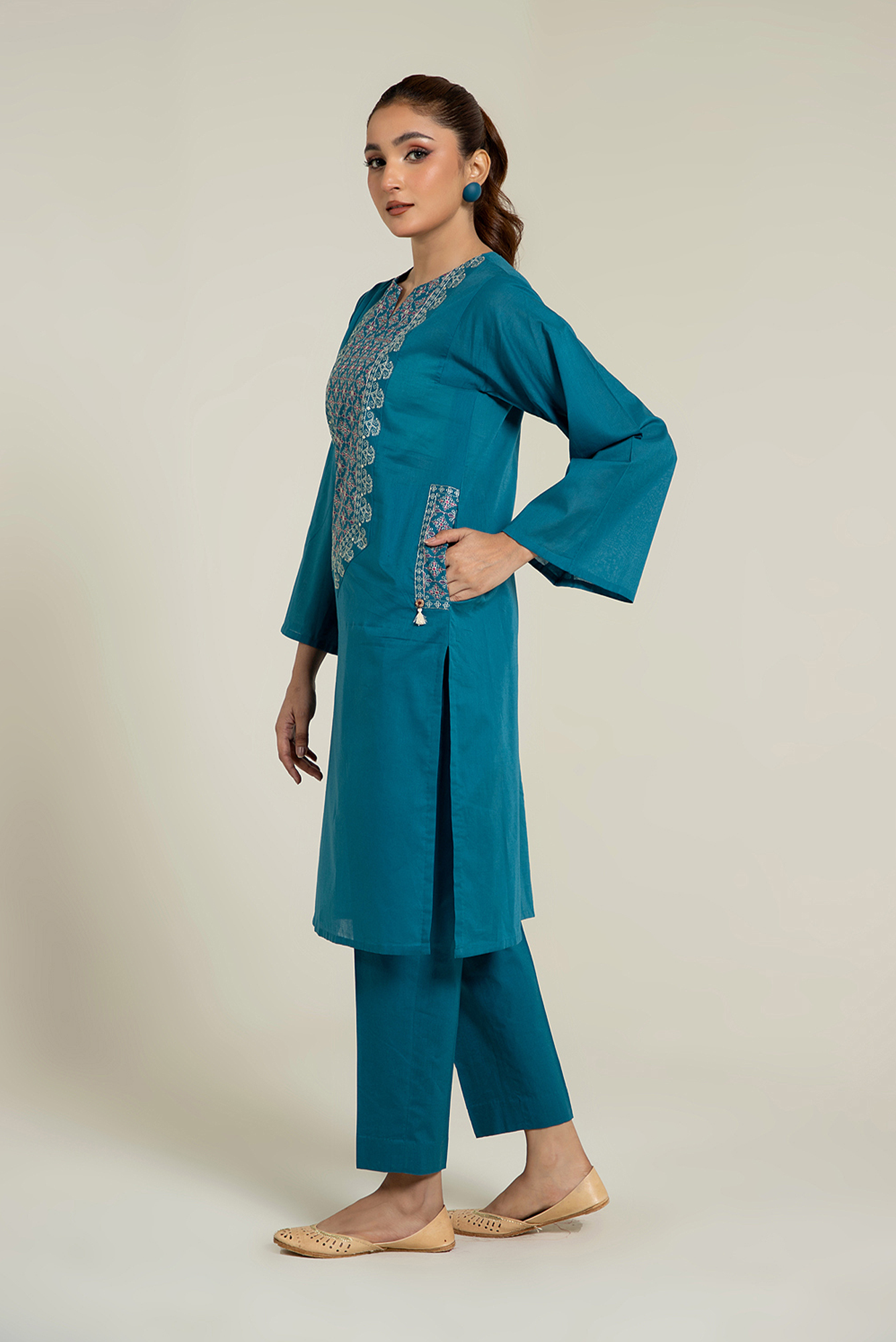 PRET  EMBROIDERED  LAWN 2 PCS