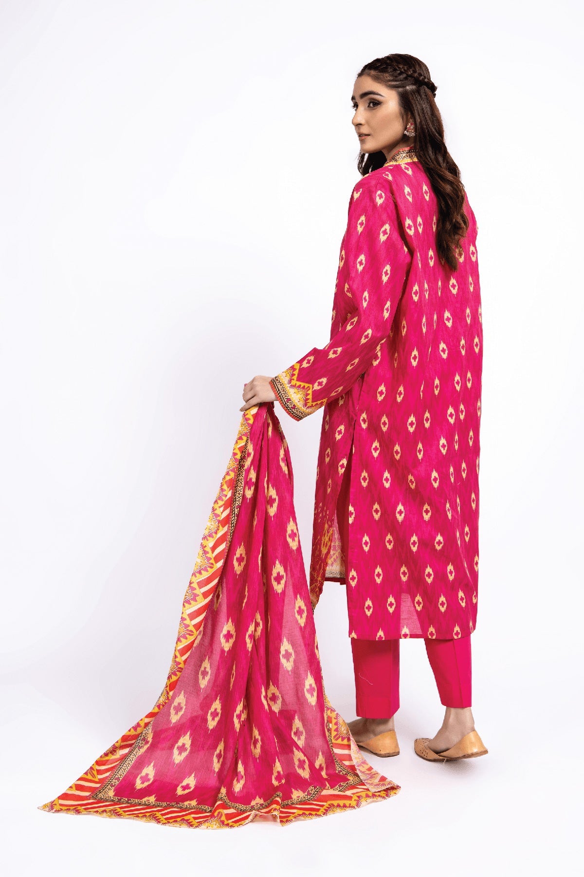 PRET  PRINTED LAWN 3 PCS