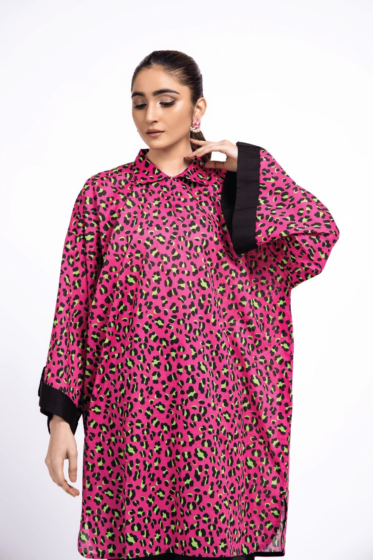 PRET  PRINTED LAWN 1 PCS