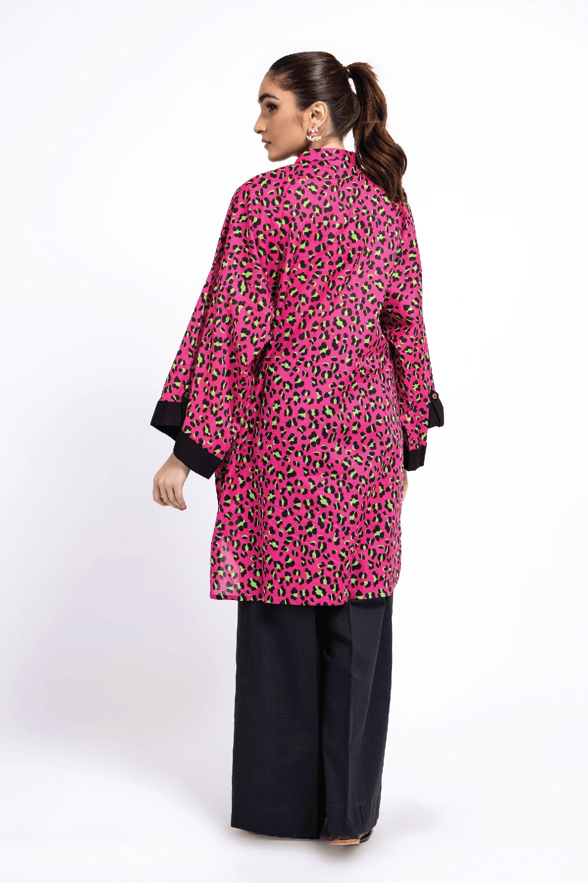 PRET  PRINTED LAWN 1 PCS