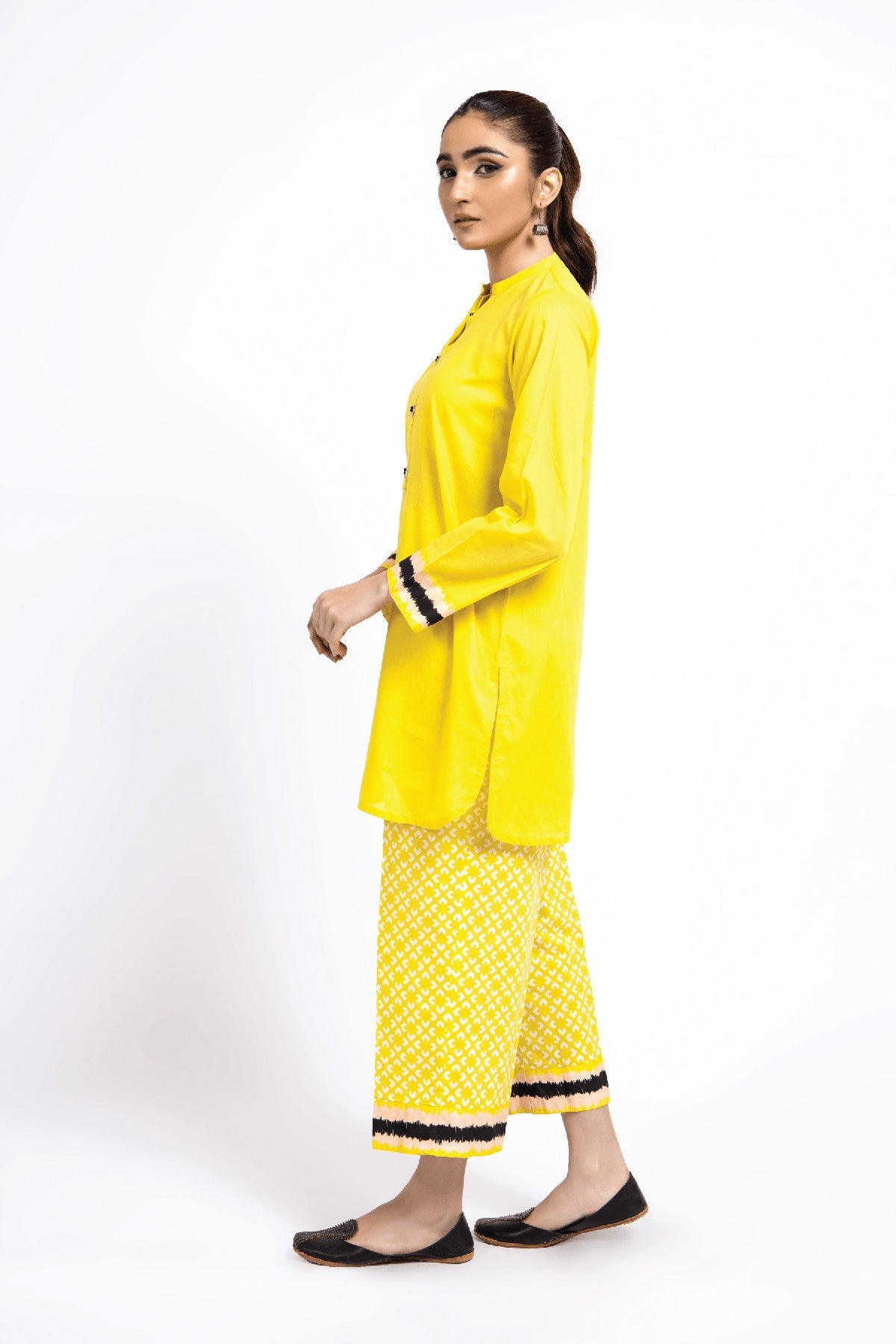 PRET  PRINTED LAWN 2 PCS