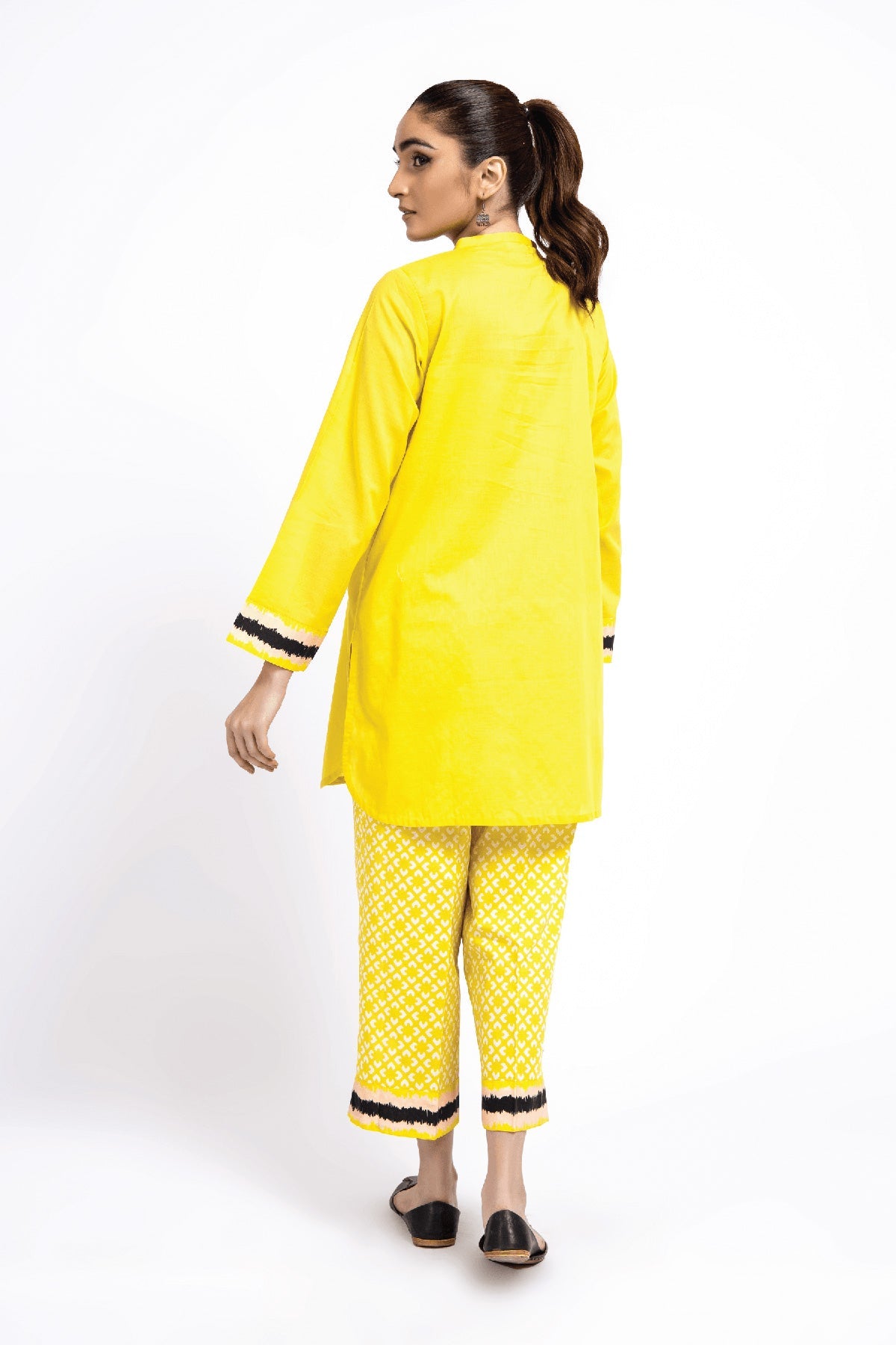 PRET  PRINTED LAWN 2 PCS