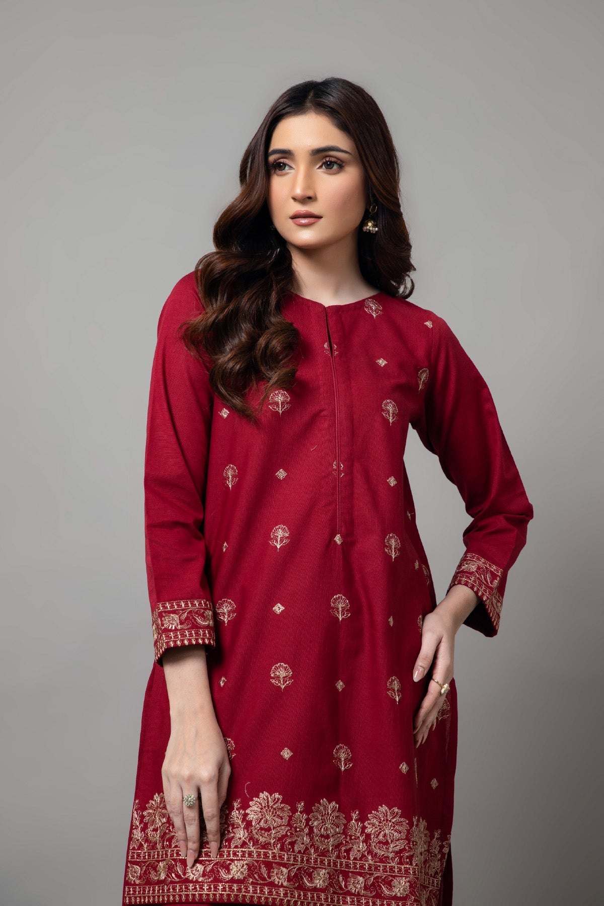 PRET EMBROIDERED SLUB KHADDAR 2 PCS