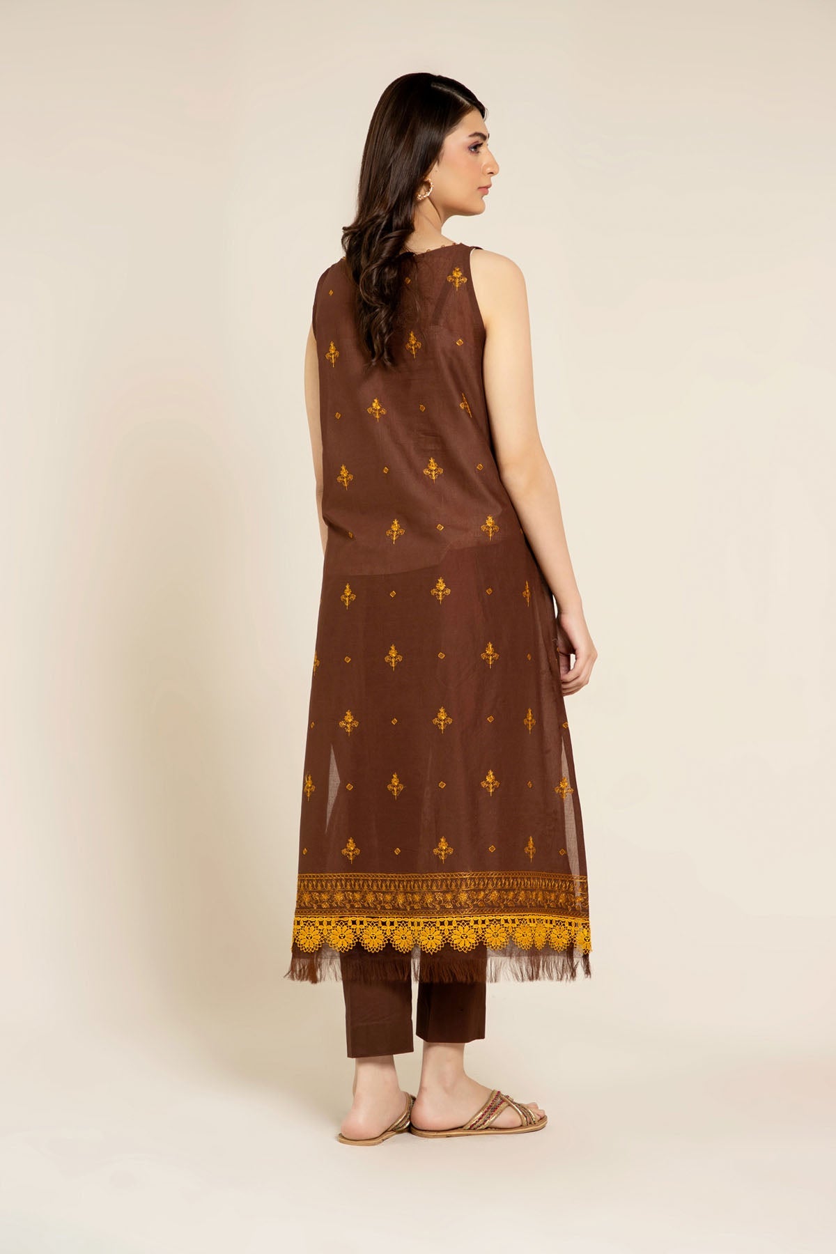EMBROIDERED LAWN 2 PCS (UNSTITCHED)