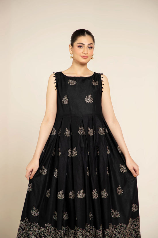 EMBROIDERED LAWN 2 PCS (UNSTITCHED)