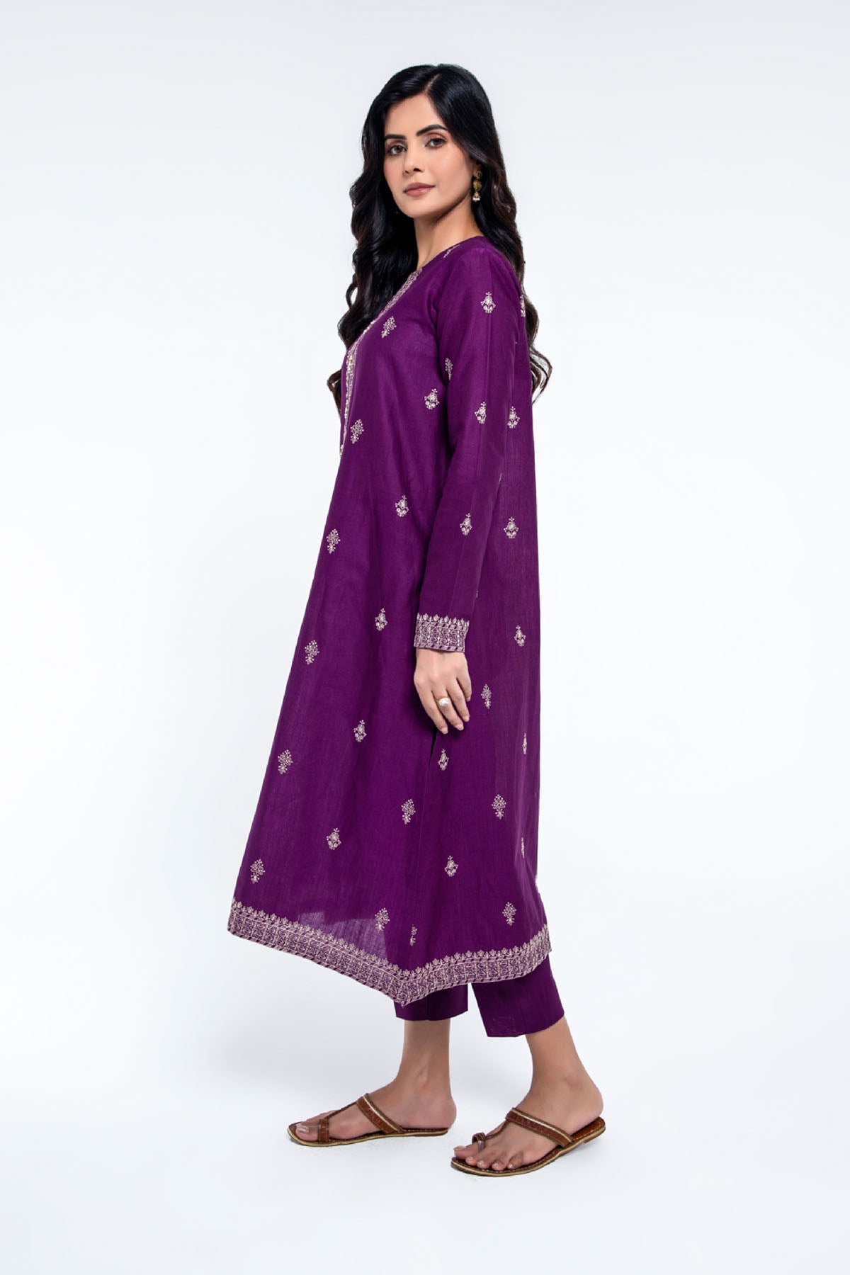 EMBROIDERED SLUB KHADDAR  2 PCS (UNSTITCHED)