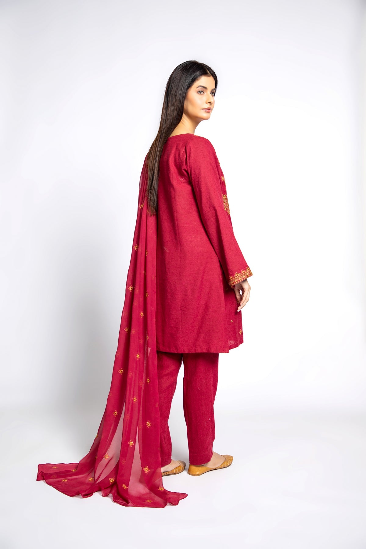 PRET EMBROIDERED COTTON KARANDI  3 PCS