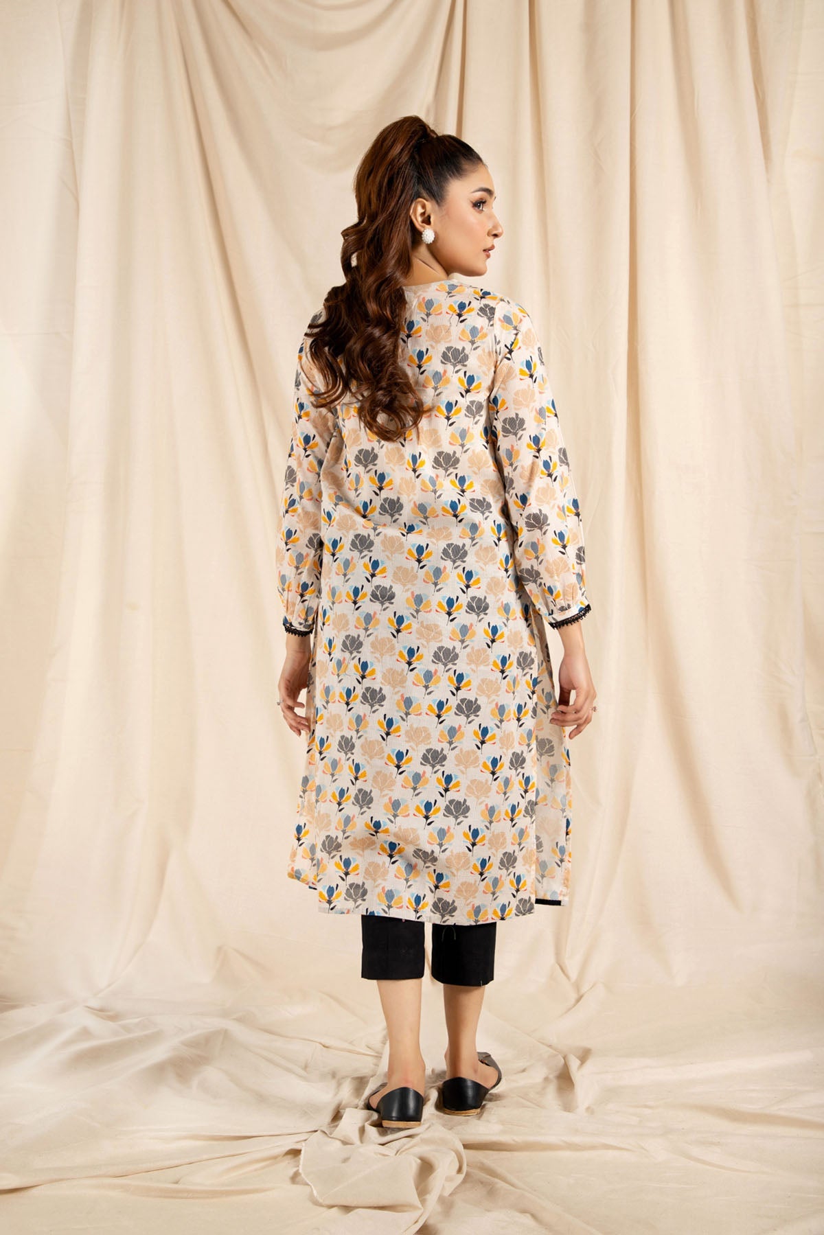 PRET PRINTED LAWN 1 PCS