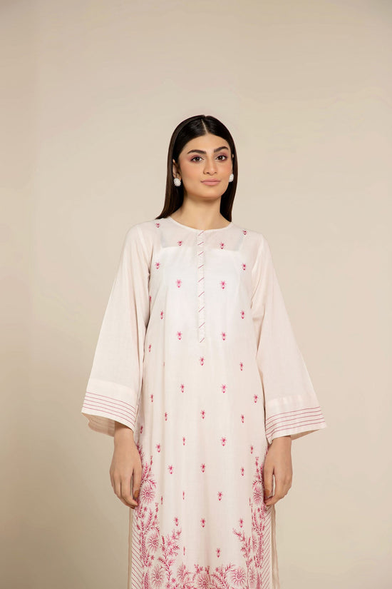 PRET EMBROIDERED LAWN 2 PCS