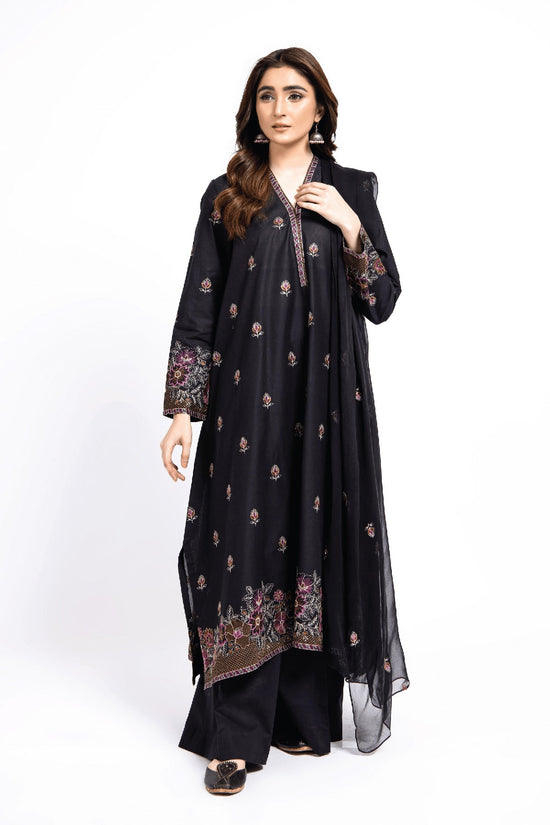 EMBROIDERED LAWN 3 PCS (UNSTITCHED)